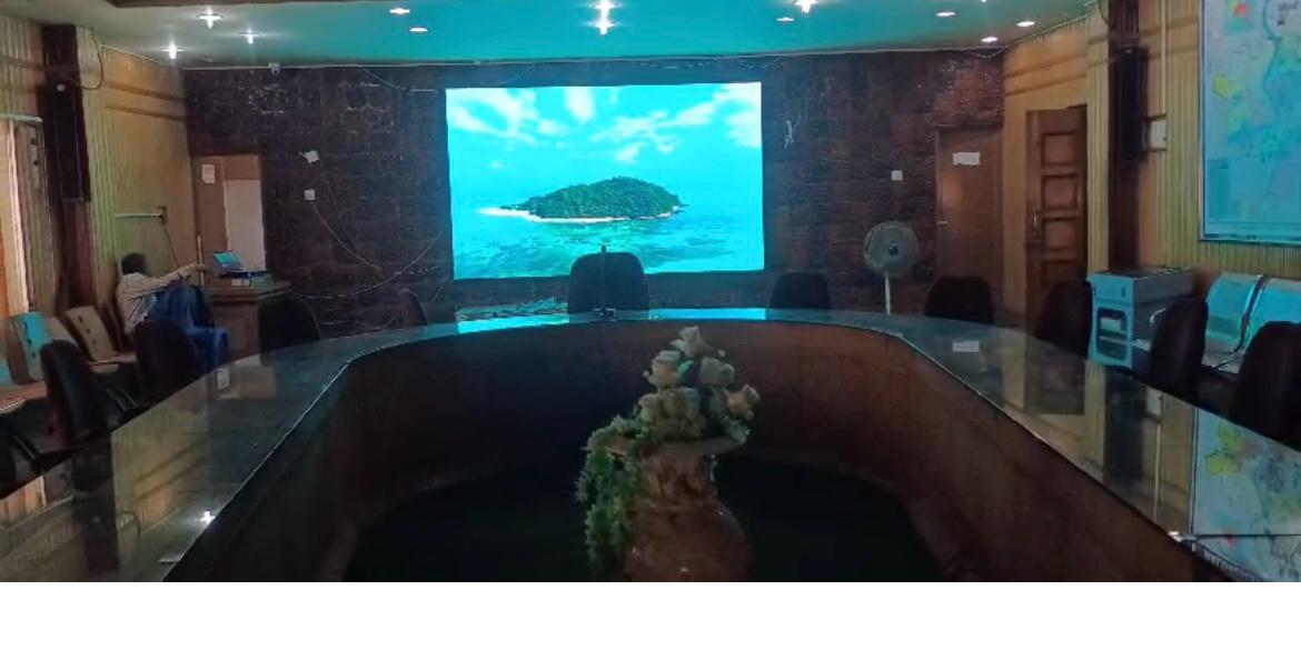 P2.5 INDOOR LED VIDEO WALL IN MEETING HALL